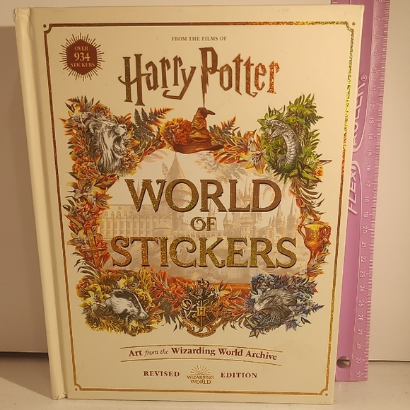 Harry Potter World of Stickers Book - Picture 1 of 16